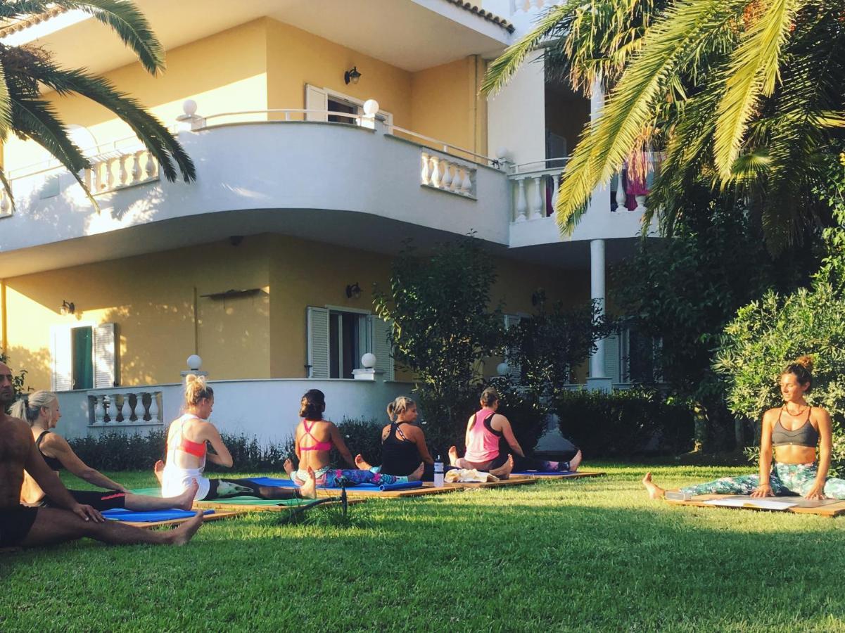 Andriana Lejlighedshotel Agios Georgios  Eksteriør billede